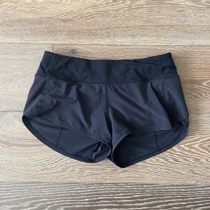 Lululemon 2.5 inseam size 4 black speed up shorts!